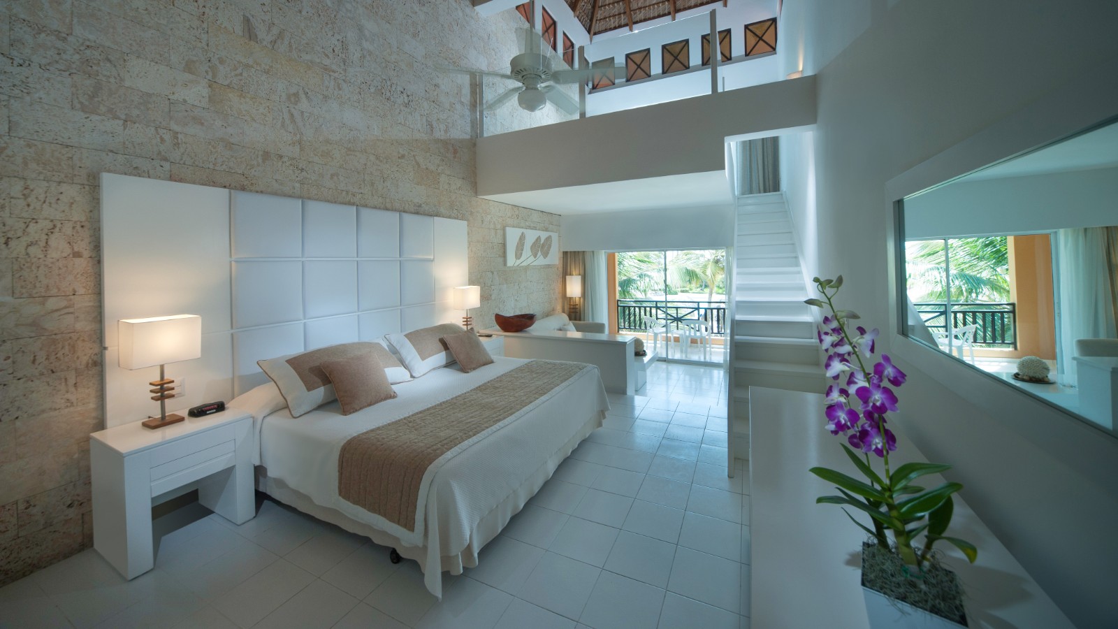 Honeymoon Suite