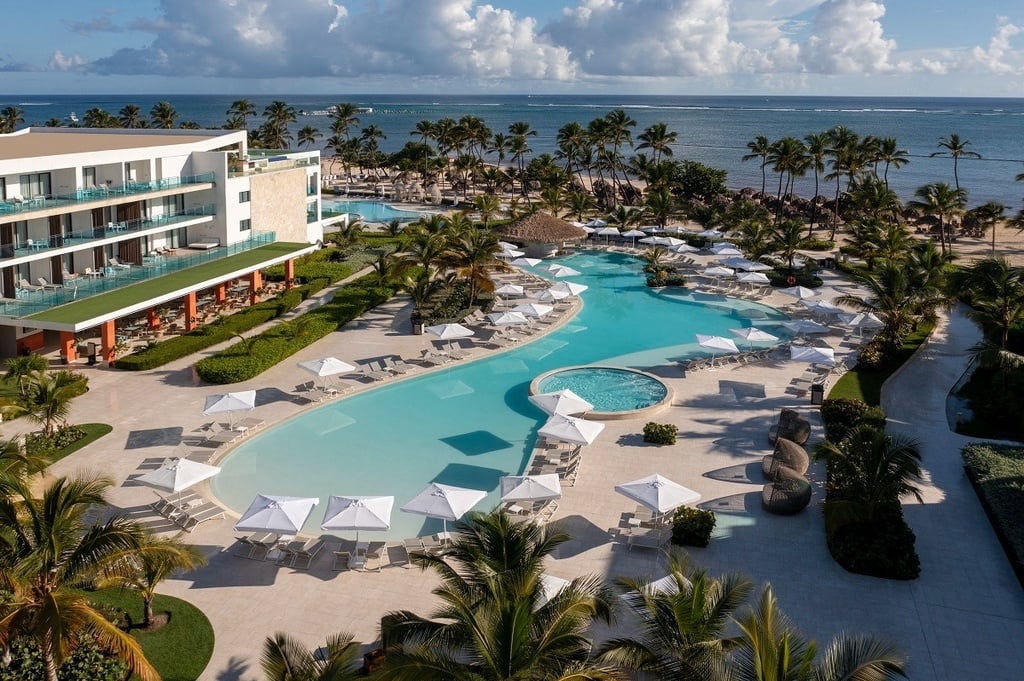 Junior Suite Swim Out Pool